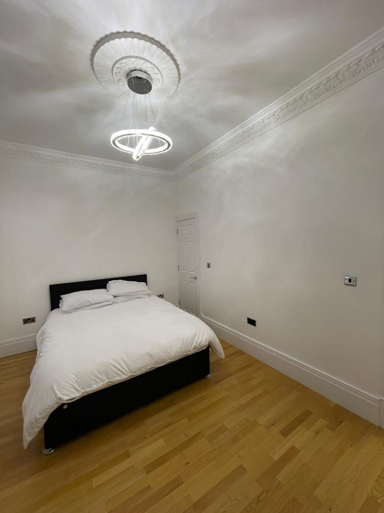 Vip Penthouse Own Bathroom One Bedroom On *