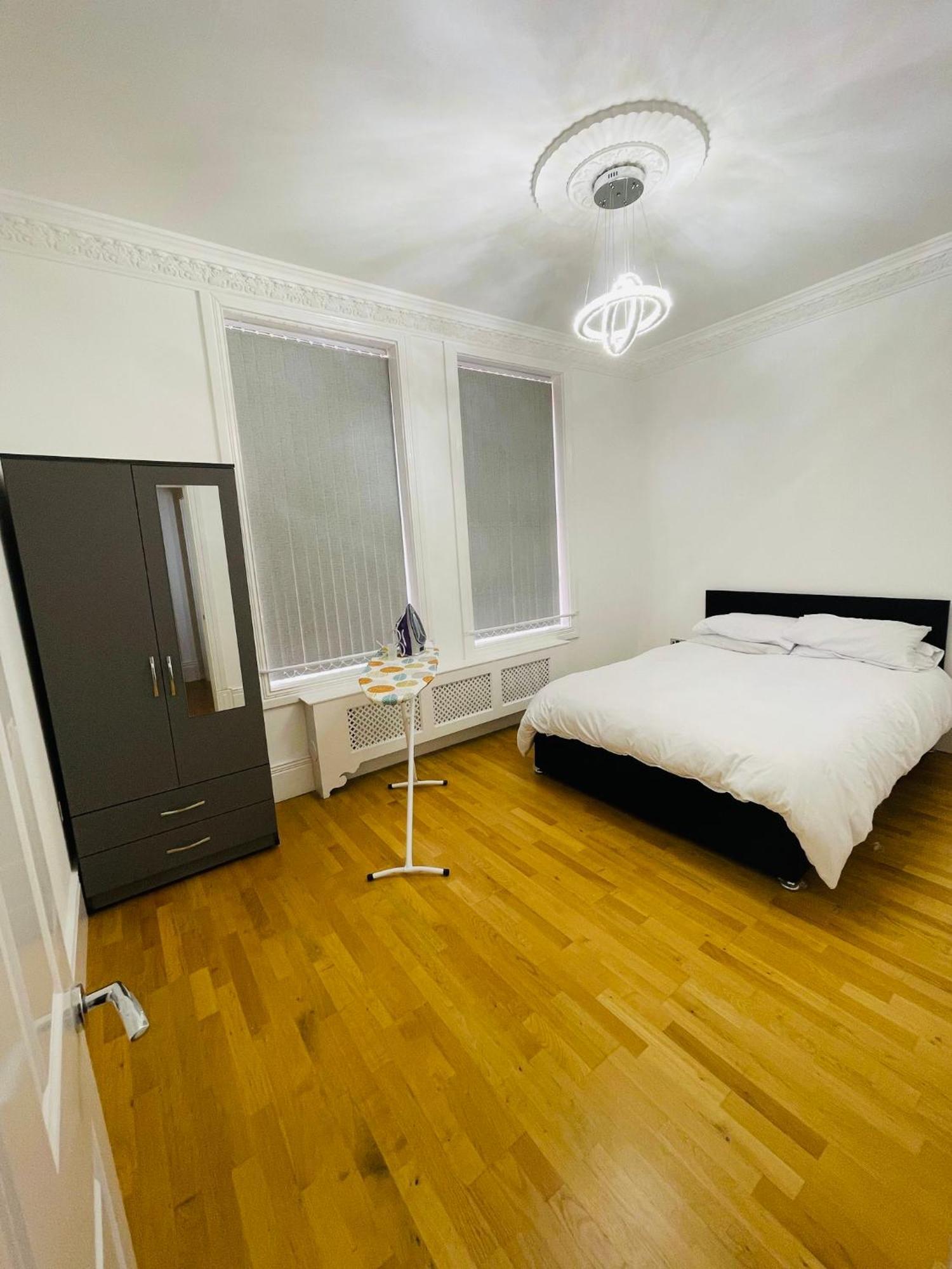 Vip Penthouse Own Bathroom One Bedroom On Homestay *