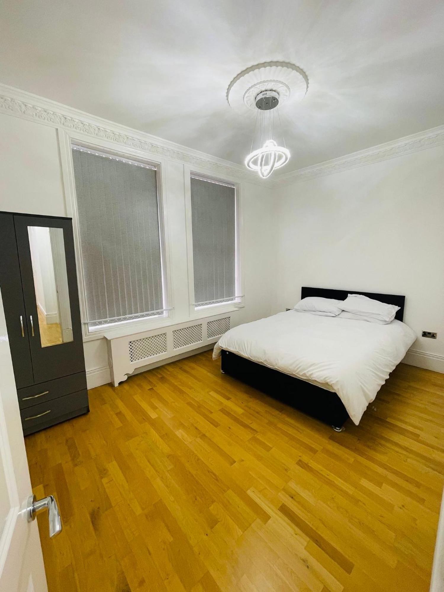 Homestay Vip Penthouse Own Bathroom One Bedroom On Wolverhampton